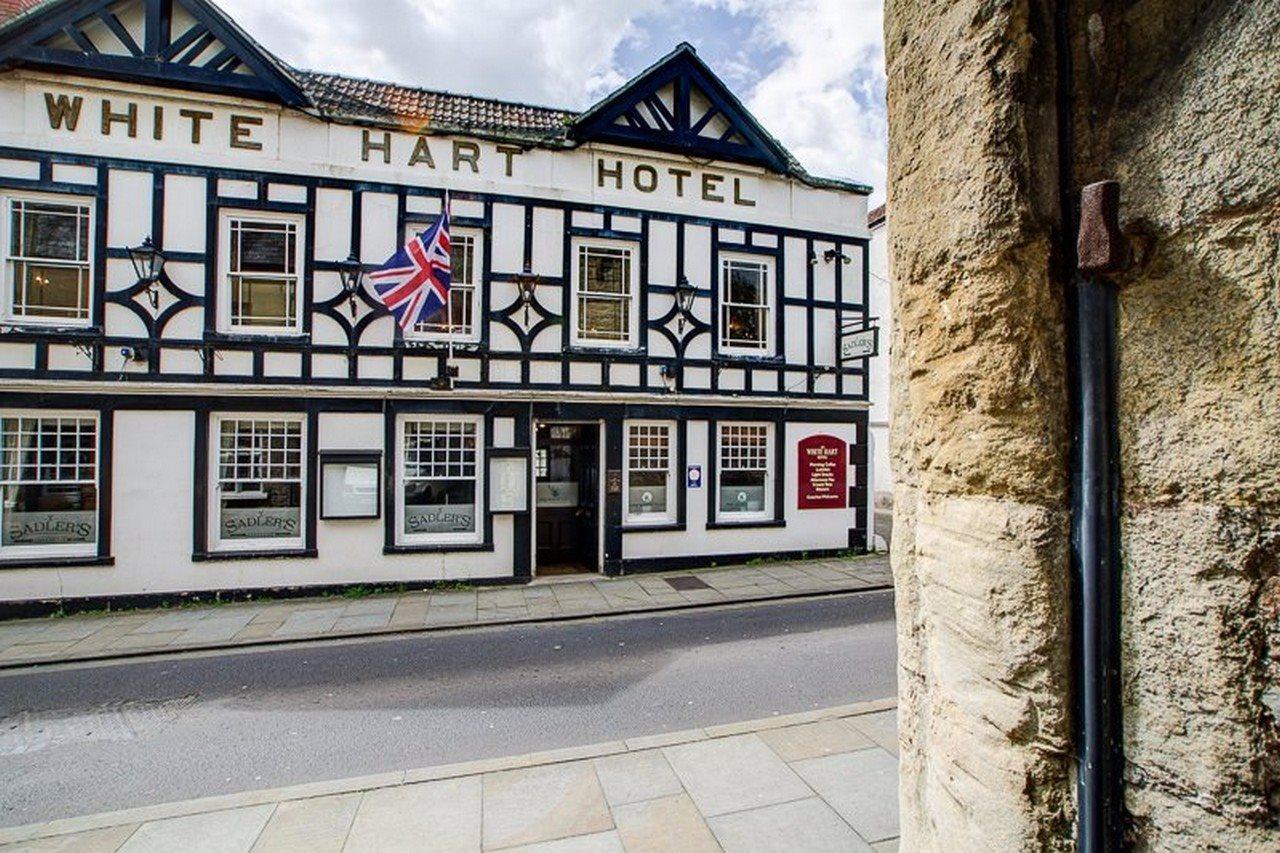 White Hart Inn Wells Bagian luar foto