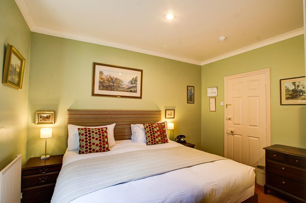 White Hart Inn Wells Bagian luar foto