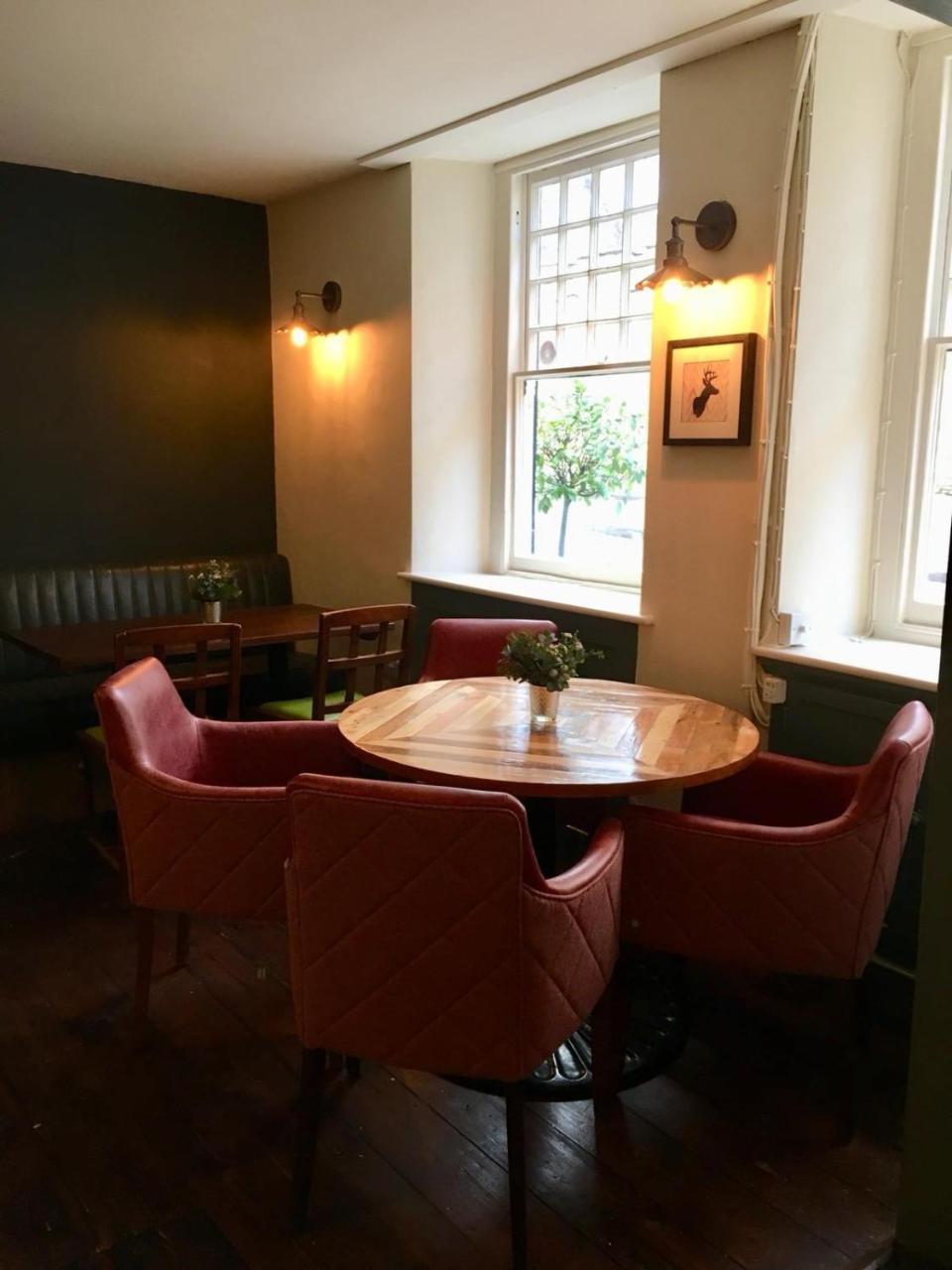 White Hart Inn Wells Bagian luar foto